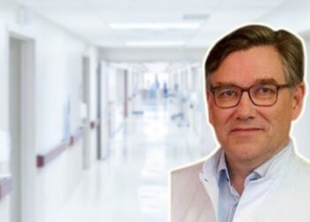 Martin-Günther Sterner, neuer Chefarzt der Klinik für Innere Medizin am Altmark-Klinikum Salzwedel, hat sich auf die komplexe gastroenterologische Diagnostik und Intervention sowie auf integrative Therapiekonzepte spezialisiert / Foto: Altmark-Klinikum Salzwedel