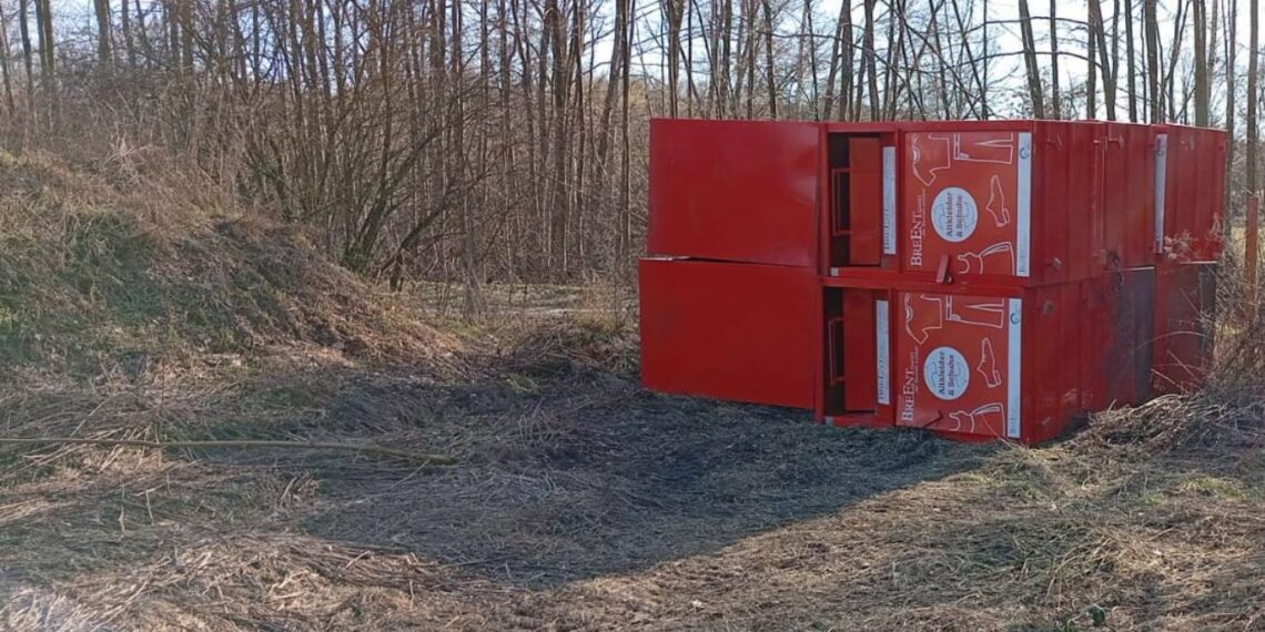 Altkleidercontainer werden eingesammelt – künftig nur noch jeder zweite Ort