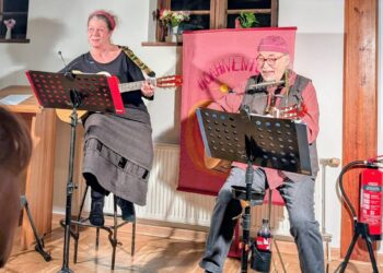 Hoahnenfoot zu Gast im Gemeindezentrum