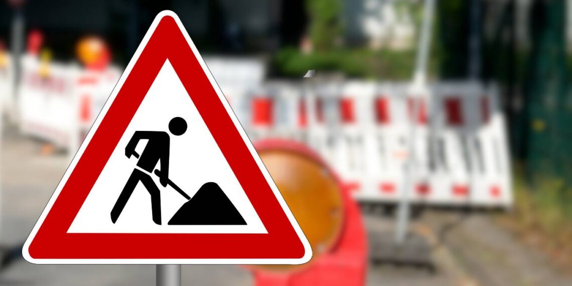 Straßensperrung schild