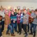Chor „Rock am Stock“ bei der Probe in der Begegnungsstätte der Volkssolidarität in der Nikolaistraße – Gruppe von Sängerinnen singt gemeinsam, Chor sucht neue Mitglieder in der Region.